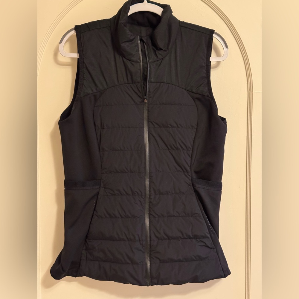 Lululemon Women's Black Puffer Vest